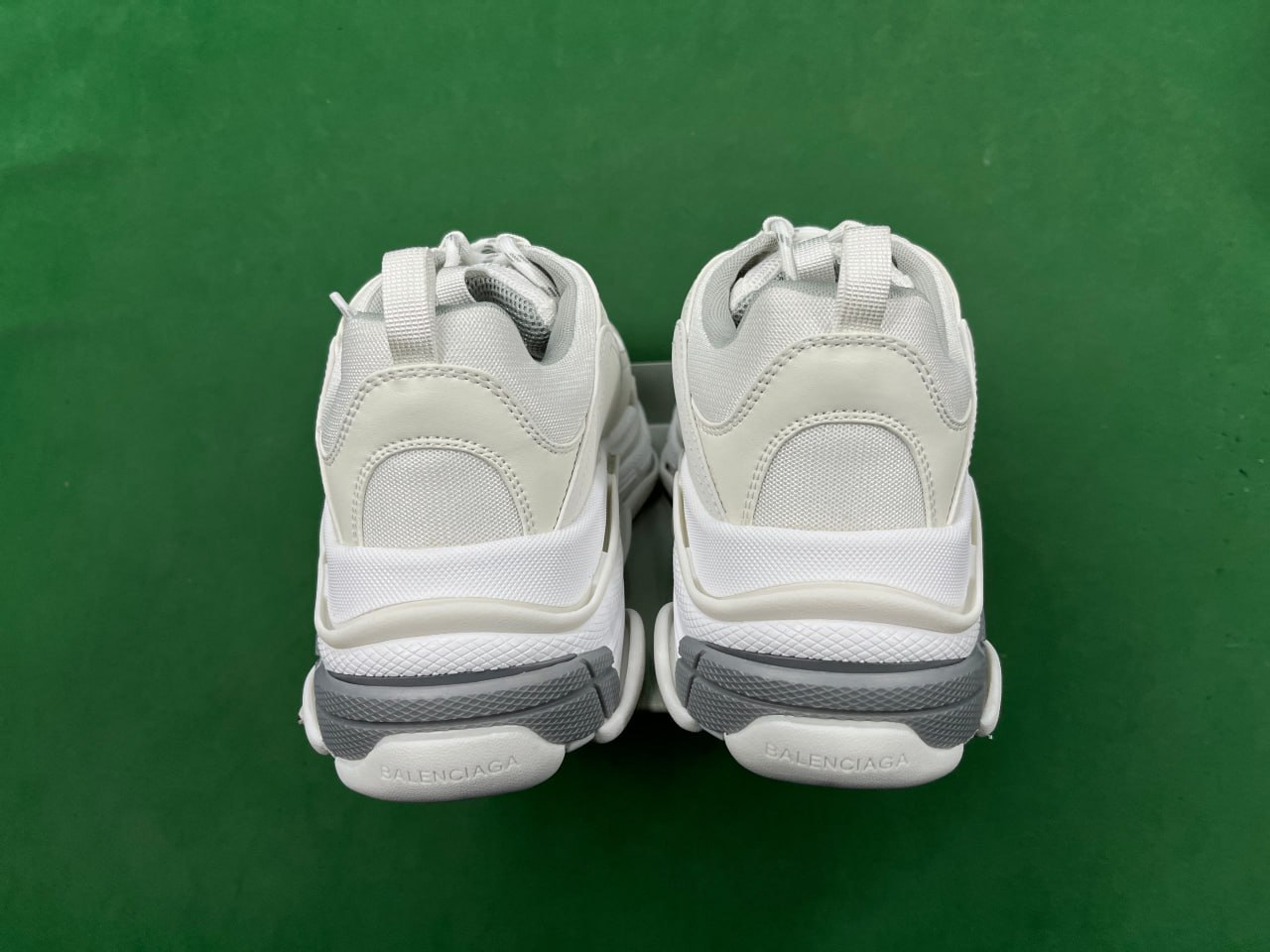  Balenciaga Track    