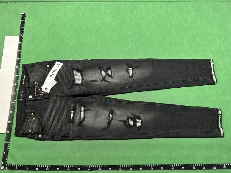  Purple jeans  (40 CP)