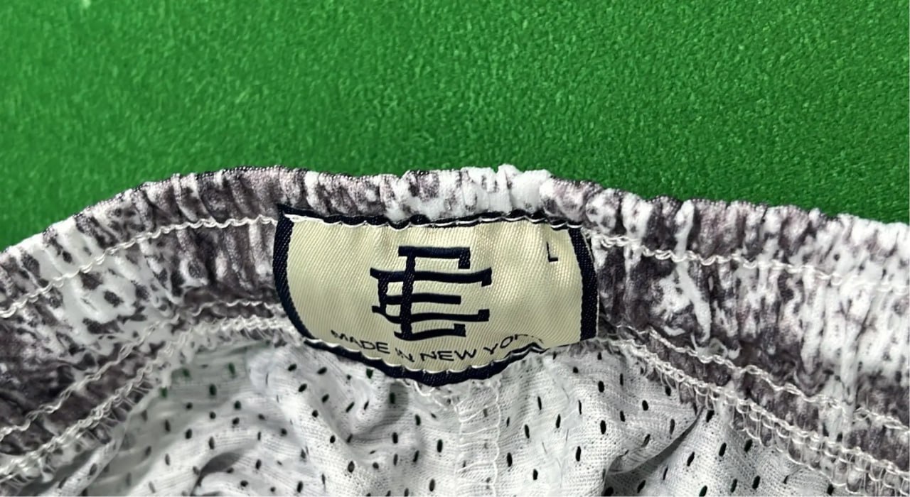 Eric Emanuel SHORTS  -3