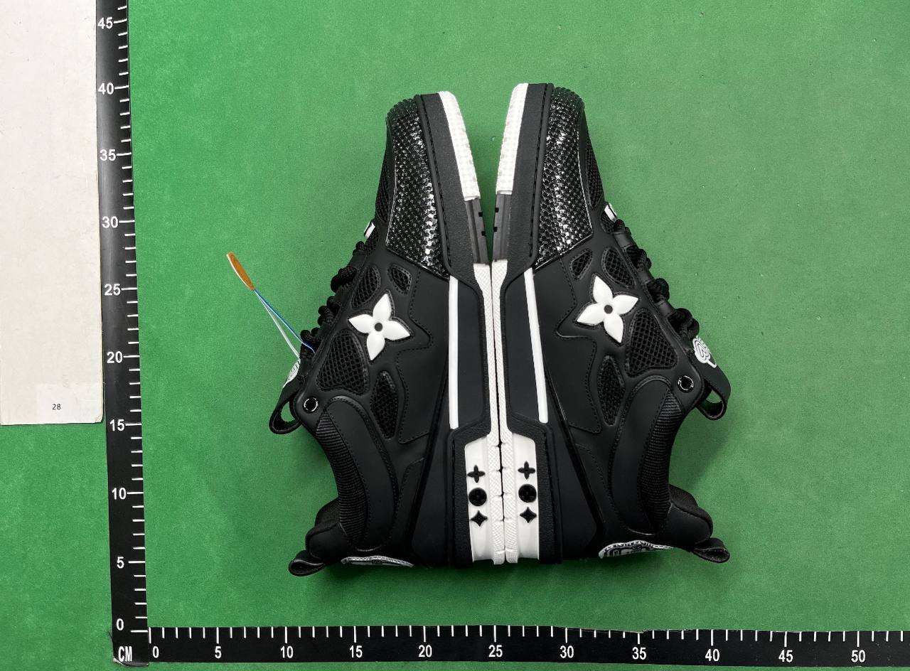 Louis Vuitton Trainer Sneaker -4