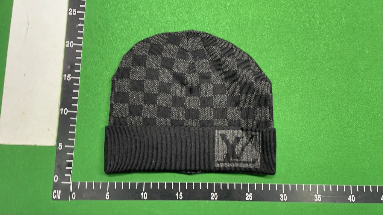 Louis Vuitton Monogram Beanie & Scarf [20+ styles] -2