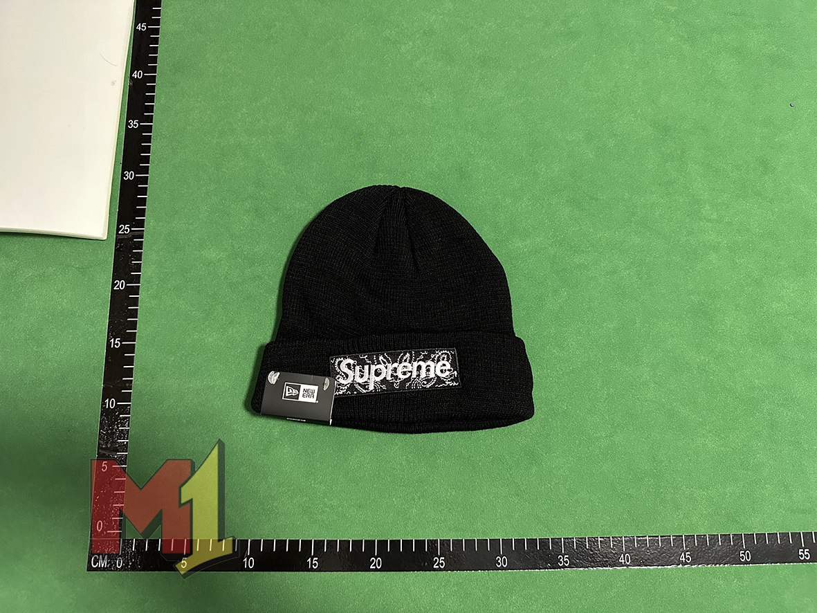 Supreme Box Logo Beanie [8 Colors] -1