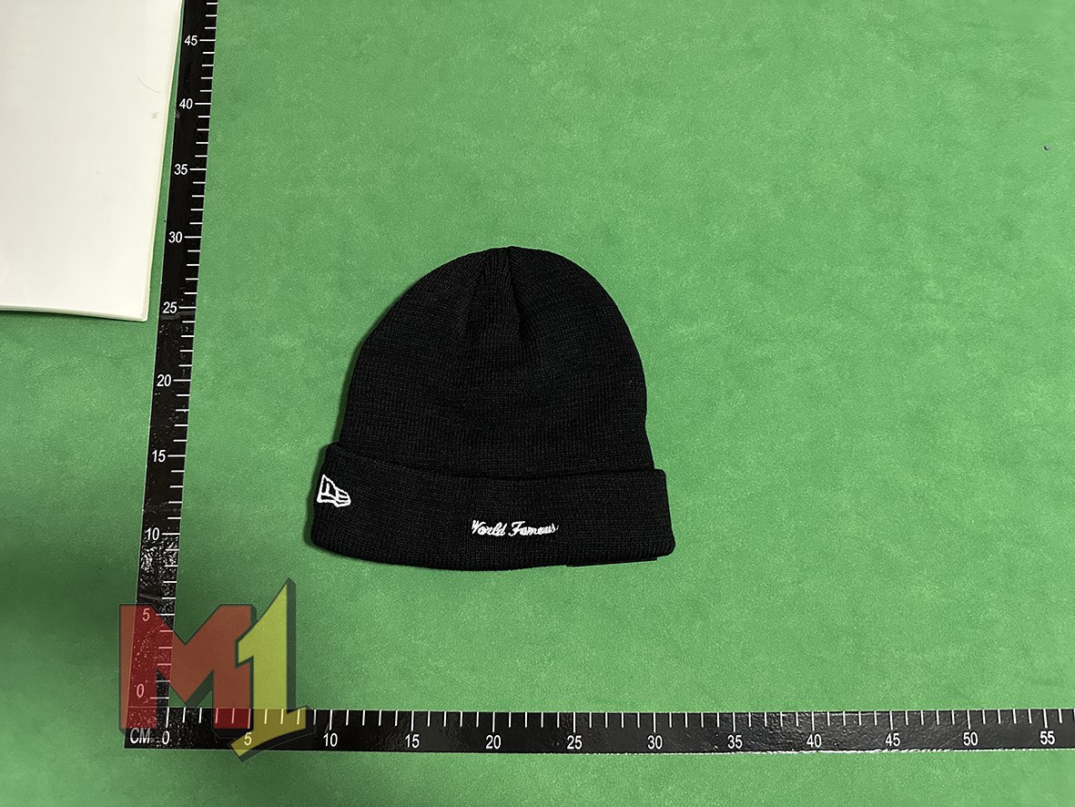 Supreme Box Logo Beanie [8 Colors] -2