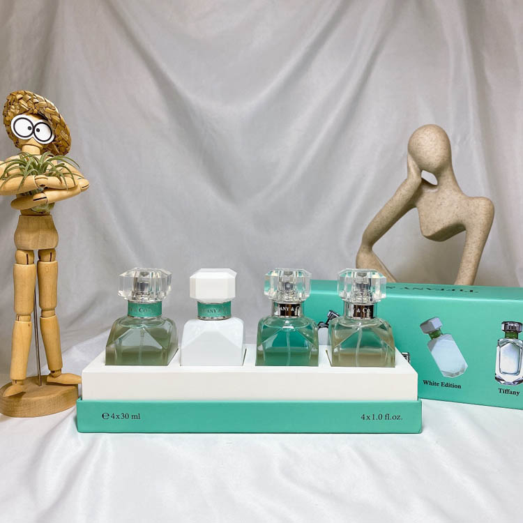 Tiffany Diamond Perfume Sample 4-Piece Set- -1