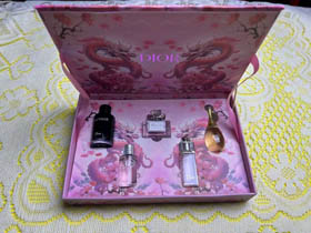  Dior Peach Blossom Dragon perfume sample set of five -1