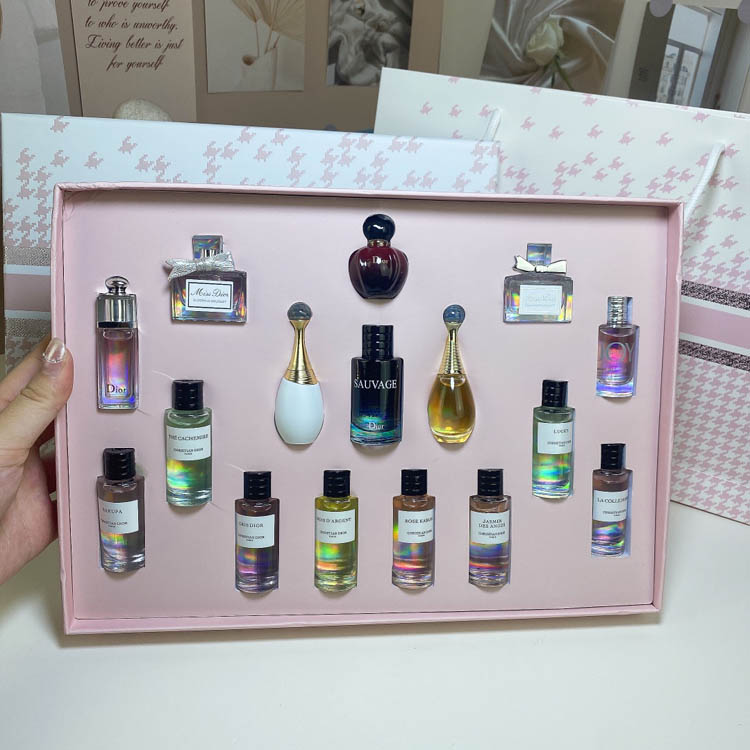 Dior Pink Critical Perfume Sample Set 16 Pieces-3426                   -2