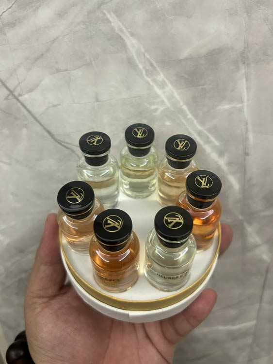 https://weidian.com/item.html?itemID=7506058194 -5