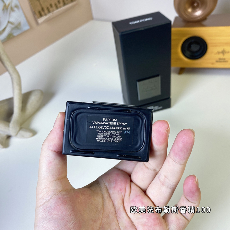 TomFord TF Fabres Essence Edition-3089                   -4