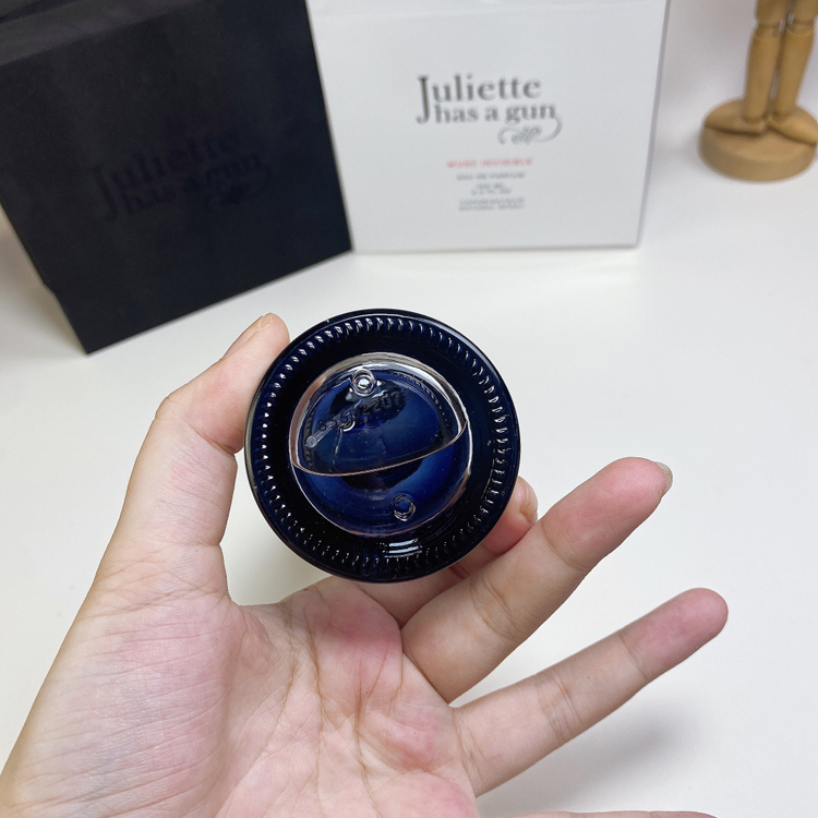 Juliet with a Gun Invisible Desire Perfume-3018                   -4